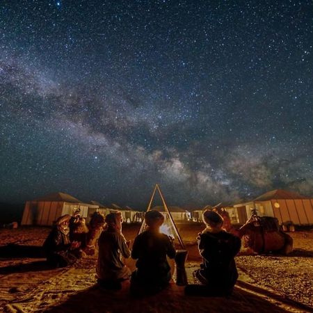 Merzouga Luxury Tents - Glamping エクステリア 写真